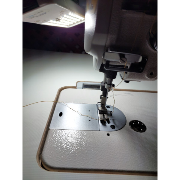 Освітлювач з кріпленням до столу HT-LED98TS (40 smd LED)
