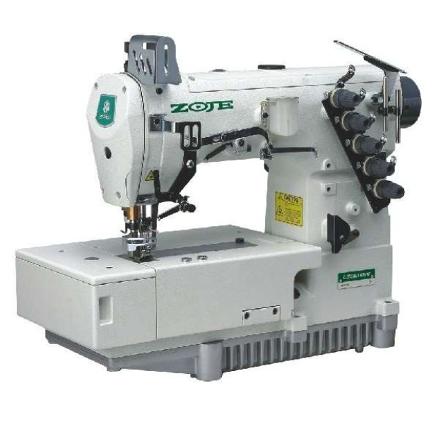 Zoje ZJ2500-156M-BD Триголкова  п'ятиниткова плоскошовна машина з пласкою платформою і прямим приводом 